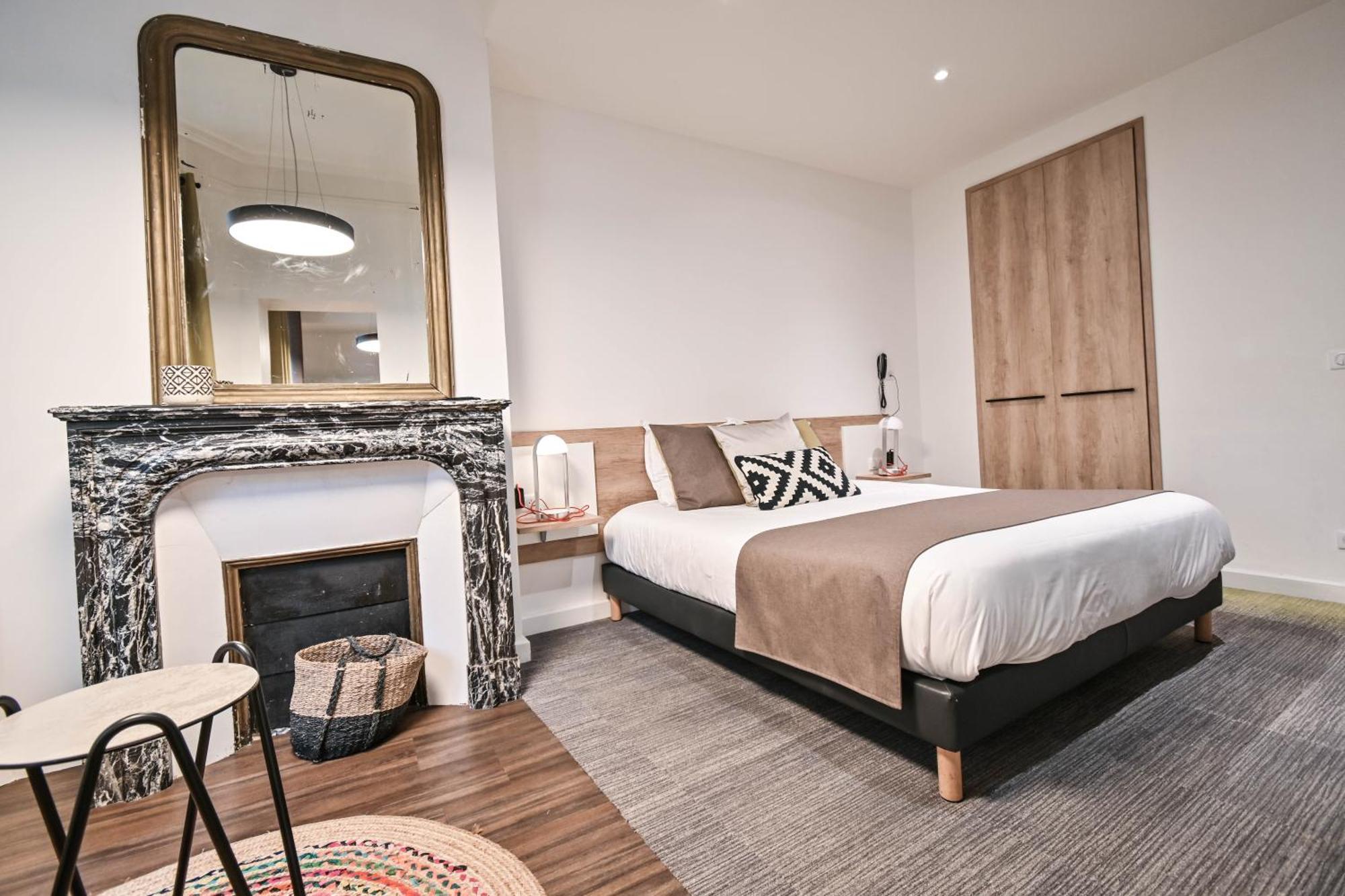 Two-Bedroom Apartment,821535101:JPEG